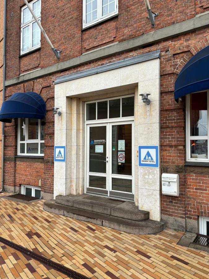 Danhostel Odense City 외부 사진 Entrance to the German National Museum of Music