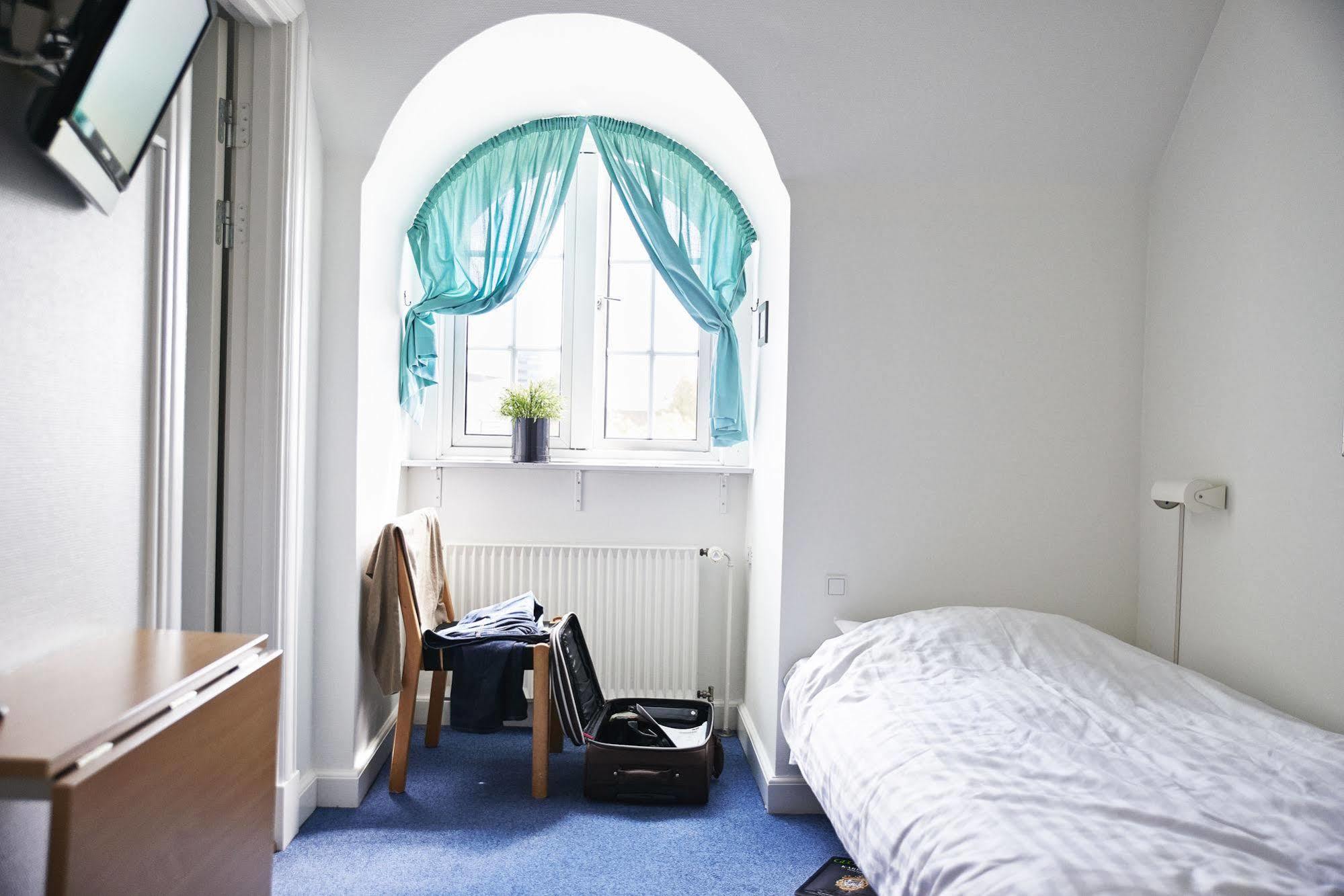 Danhostel Odense City 외부 사진 A room at the hotel
